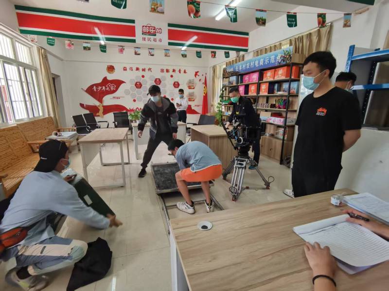 尖扎县广告片拍摄公司：极简主义践行者，少即是多的视觉哲学